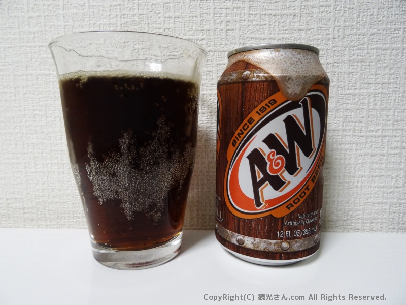中身はコーラっぽい