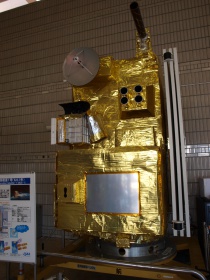 海洋観測衛星「もも１号」