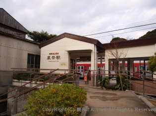 駅直結で便利
